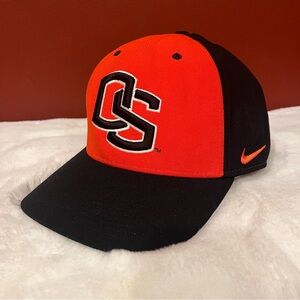 Nike Oregon State Beavers baseball hat orange & black size 17 3/4, dri-fit